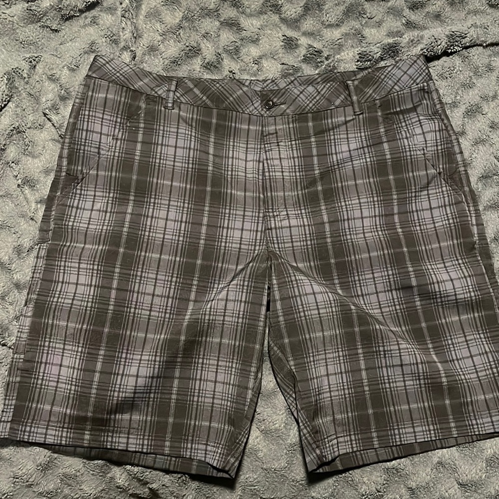 File Sport Golf Plaid Shorts - 40